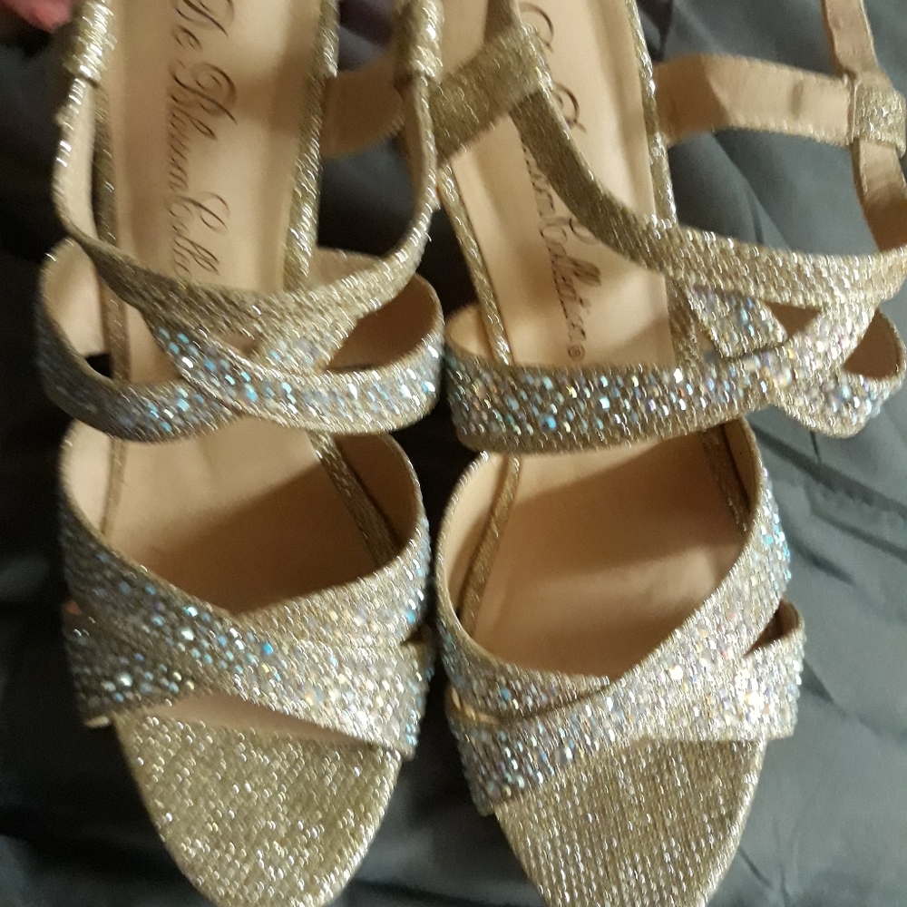 Heels - Picture 1 of 2